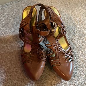 Ralph Lauren closed toe heels